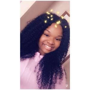 Meet your Posher, Talia